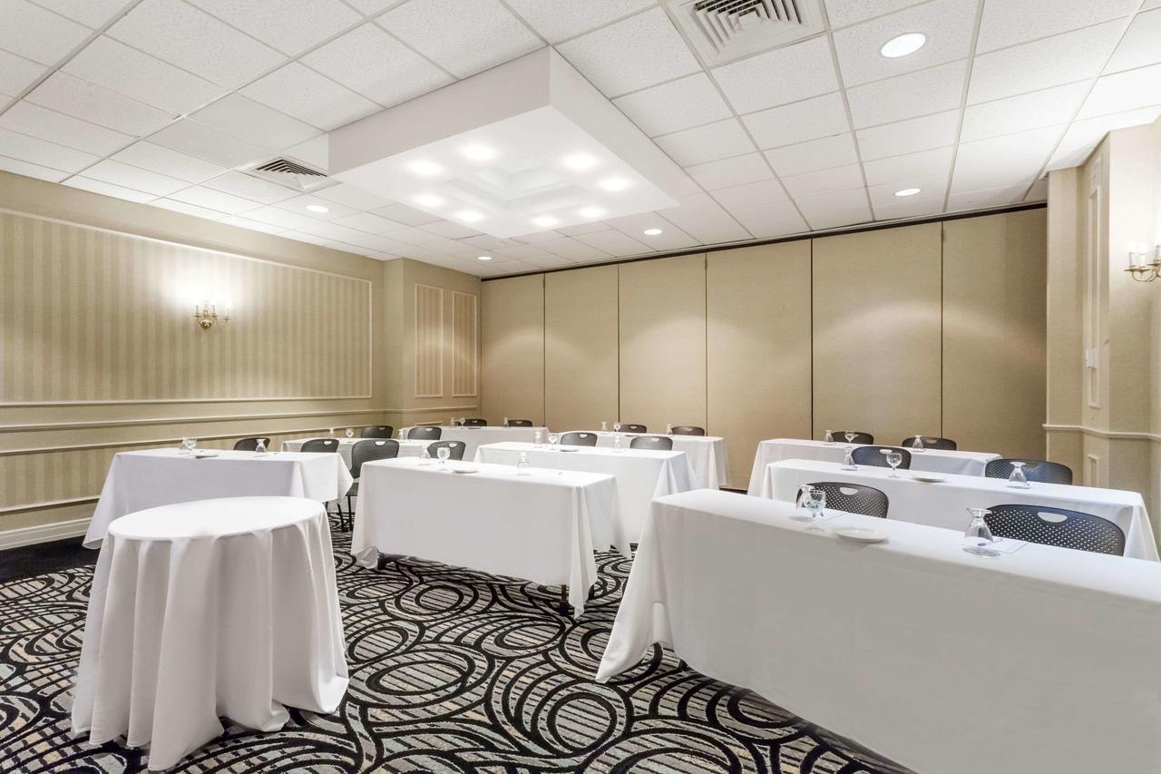 Wyndham Southbury Hotel Luaran gambar